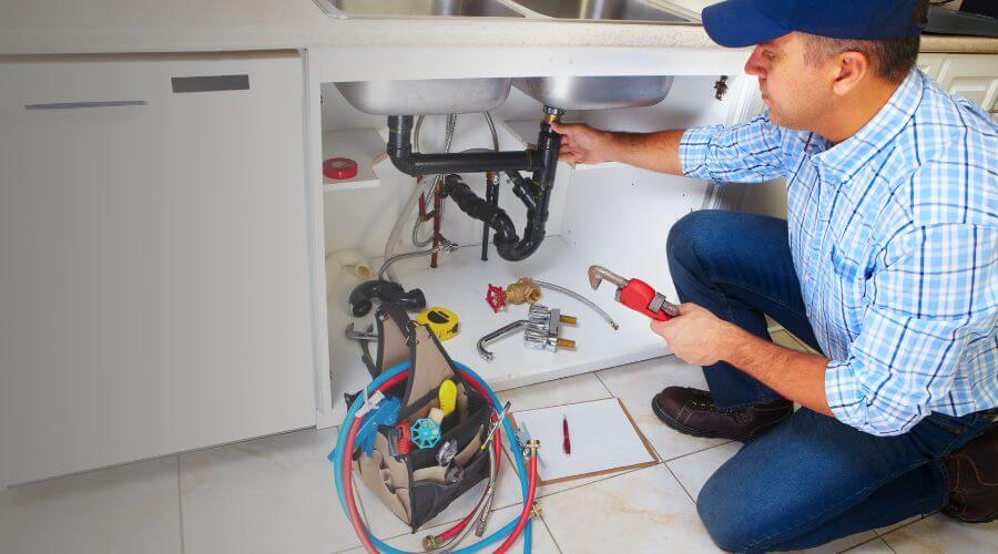 Professional septic pumping service in Center Line, MI